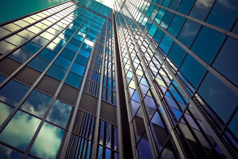 architecture, skyscraper, glass facades, modern, facade, sky, building, düsseldorf, city, modern architecture, glass, modern building, glass front, windows, glass windows, reflection, exterior, perspective, office building, urban, high, nature, downtown, low angle shot, structure, mirroring